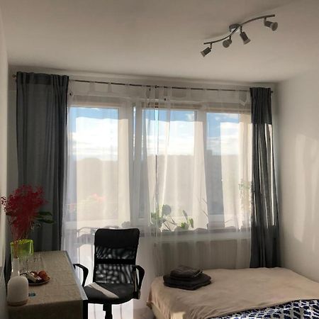 M&B Pokoj Przy Rondzie Daszynskiego Warsawa Bagian luar foto