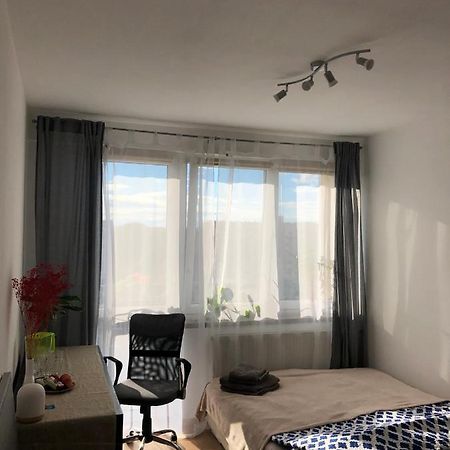 M&B Pokoj Przy Rondzie Daszynskiego Warsawa Bagian luar foto
