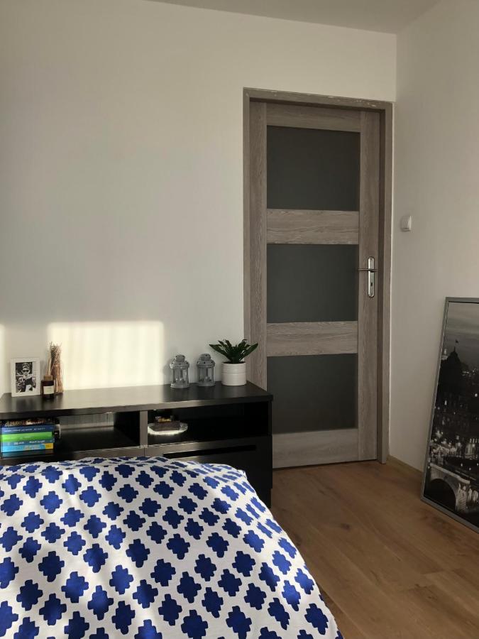 M&B Pokoj Przy Rondzie Daszynskiego Warsawa Bagian luar foto